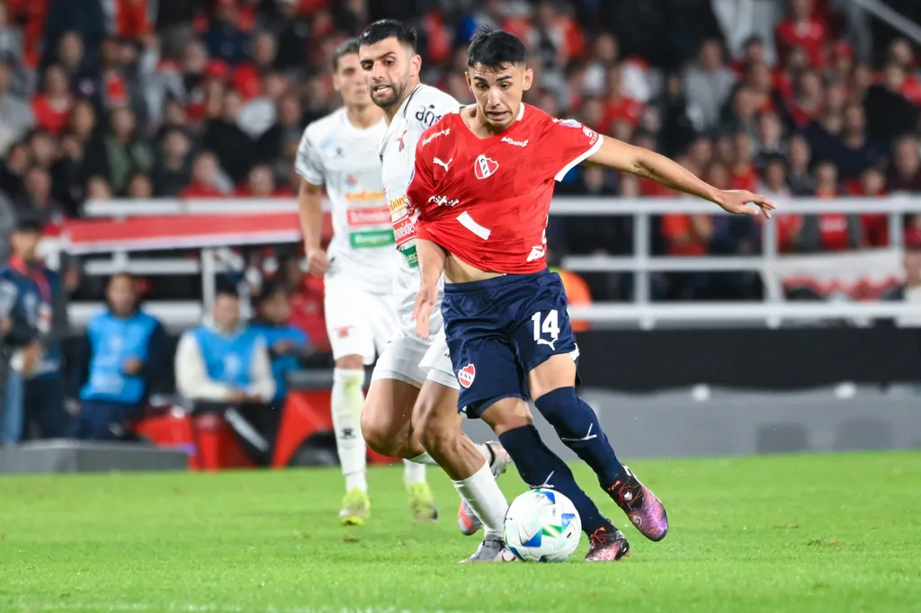 Millán en el partido de Independiente con Boston River por la Copa Sudamericana / ©Imago.