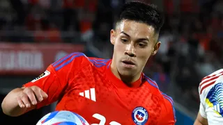 Nuevo golpe para La Roja: Alexander Aravena queda fuera ante Bolivia