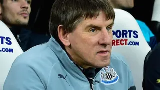 Federación Inglesa acusó a ex jugador de Newcastle de utilizar lenguaje racista