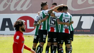Palestino derribó a Curicó Unido y se afianzó en puestos de clasificación a Copa Sudamericana