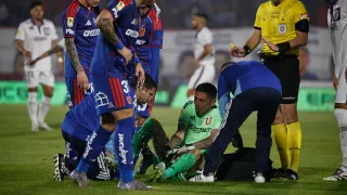 Frenó dos fichajes y ahora se va sin jugar: la U ya definió su primer refuerzo