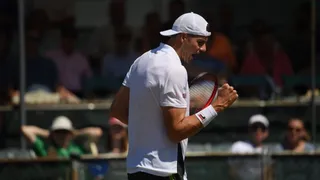 John Isner levantó el trofeo en Newport por cuarta vez