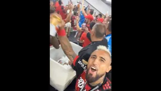“Vamos Flamengo”: La euforia de Vidal y sus compañeros tras conquistar la Libertadores
