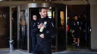 Uruguay comenzó a preparar su partido con Chile con sus titulares en el gimnasio