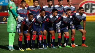 Deportes Recoleta venció a Curicó y alcanzó el liderato del Ascenso