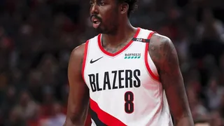 El primer partido oficial de LeBron James en Los Angeles Lakers terminó en derrota