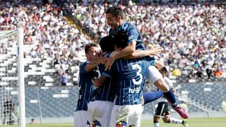 Resumen: U. Católica venció a Colo Colo y se acercó al líder Cobresal