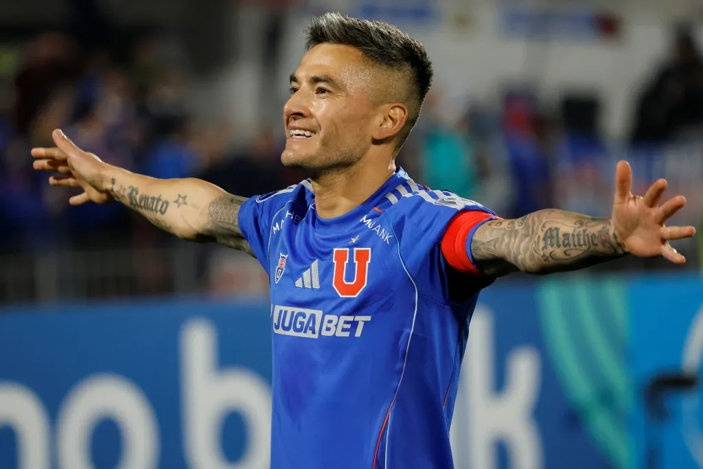 Aránguiz es un jugador importante y referente en la U / ©Photosport