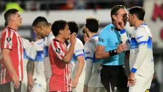 Conmebol castiga a la UC y le deja una advertencia que puede salir cara