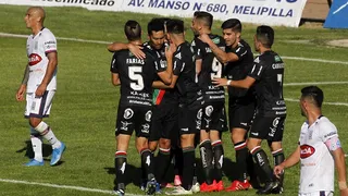 Palestino sumó su primer triunfo en el Campeonato tras batir a Melipilla
