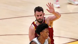 Cleveland Cavaliers venció a los desmejorados Spurs y se mantiene firme en el Este