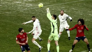 Real Madrid perdió la chance de ser líder tras igualar bajo la nieve ante Osasuna