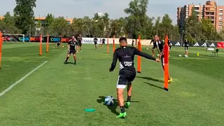 Colo Colo volvió a las prácticas tras derrota en la Supercopa