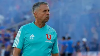 Gustavo Álvarez aleona a sus jugadores y se molesta por pregunta sobre Pons