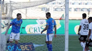 Fabián Torres aprovechó error de Julio Fierro para aumentar la ventaja de Audax Italiano