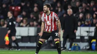 Sheffield tuvo feo tropezón en el regreso a la titularidad de Ben Brereton