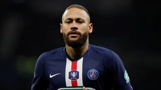 Neymar fue captado junto a compañeros de PSG en las playas de St. Tropez