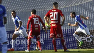 Contreras golpeó en doble ocasión y logró una importante ventaja para D. Antofagasta ente la U