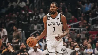 Kevin Durant y Seth Curry comandaron a Brooklyn Nets que derribó a Los Angeles Clippers
