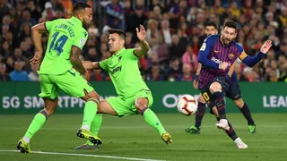 Lionel Messi anotó tras asistencia de Arturo Vidal para la ventaja de Barcelona sobre Levante