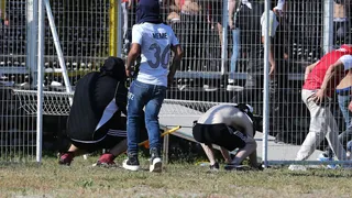 Hinchas de Colo Colo invadieron la cancha en La Cisterna tras el triunfazo sobre Palestino
