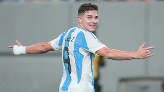 Confirmado: Julián Álvarez fue presentado en el Atlético de Madrid con un extenso contrato