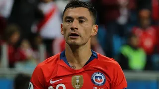 Charles Aránguiz: Al Presidente se le escapó esto de las manos, si estuviera en Chile estaría protestando