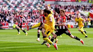Ben Brereton Díaz fue titular en derrota de Sheffield frente a Brentford por la Premier League