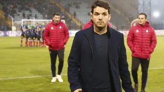 Nicolás Larcamón dejó de ser director técnico en Huachipato