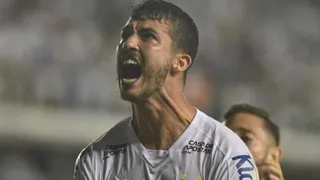 Santos de Jorge Sampaoli logró una remontada sobre Ceará en el Brasileirao