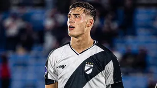 Huachipato anunció la contratación del uruguayo Santiago Silva como refuerzo