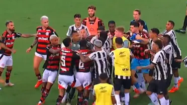 ¿Participó Erick Pulgar? Duelo de Flamengo terminó con combos entre jugadores