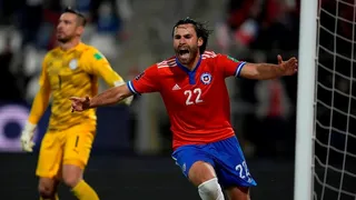 La certera definición de Ben Brereton que inauguró el marcador para la Roja ante Paraguay