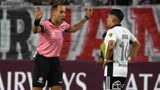 ¿Quién es Esteban Ostojich, el árbitro de U de Chile vs Botafogo por la Copa Libertadores 2025?