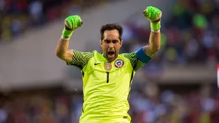 Manuel Neira presentó su formación ideal de la historia de la selección chilena