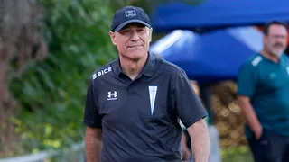 Holan: Ojalá que Clemente Montes pueda quedarse con nosotros como mínimo un semestre