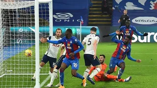 Tottenham empató con Crystal Palace en un partido marcado por los errores de los arqueros