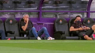 Presidente de Barcelona convocó a reunión a Quique Setién tras ceder la liga a Real Madrid