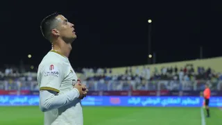 Cristiano Ronaldo anotó un doblete para mantener a Al Nassr en la pelea por la cima