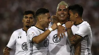 Un enorme Esteban Paredes le dio la victoria a Colo Colo sobre Audax Italiano