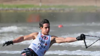 Martín Labra ganó dos medallas de oro en el Mundial Junior de Esquí Náutico