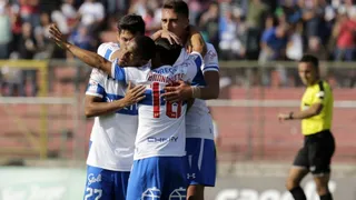 [Video] Los goles que le permiten a la UC mantenerse como líder