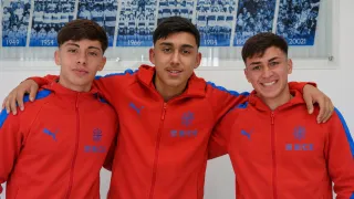 Dan el gran salto: U Católica blinda a tres promesas de La Roja juvenil 