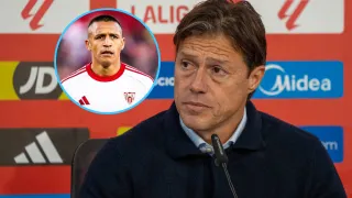 DT del Sevilla se aburrió de las críticas y defendió ferozmente a Alexis Sánchez