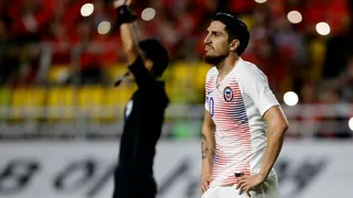 Diego Valdés será baja en la Roja para los amistosos ante Colombia y Guinea por lesión