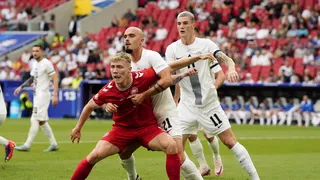 ¿Por qué Dinamarca fue segunda en su grupo de la Eurocopa si empató en todo con Eslovenia?