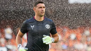 El “Dibu” Martínez pide disculpas ante la sanción de CONMEBOL: “Trataré de no ofender más a nadie”