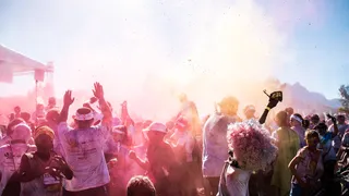 The Color Run celebra sus 10 años con corrida en Santiago este domingo