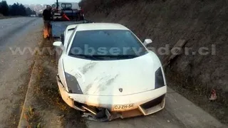 Felipe Flores chocó auto de lujo de esta madrugada