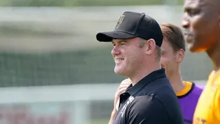 Wayne Rooney lesionó de gravedad a una de sus jóvenes figuras en Derby County